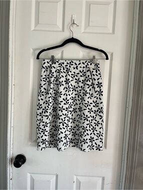 Floral Pattern A-Line Skirt - Dark Navy & White